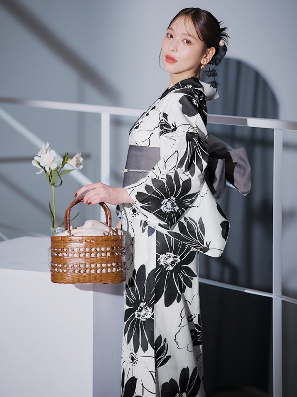 画像23: 【即日発送】モノトーンフラワーレトロモダン浴衣【浴衣３点セット 浴衣/帯/下駄】[YMT]