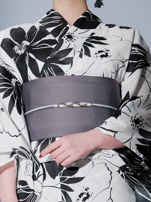 画像28: 【即日発送】モノトーンフラワーレトロモダン浴衣【浴衣３点セット 浴衣/帯/下駄】[YMT]