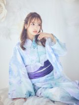 ブルーミントの水彩浴衣【浴衣３点セット 浴衣/帯/下駄】OBI-g-500-kj-10-BL / HIMO-900-yn-5-IV / HEKO-800-sb-5-W /GETA-01-kj-2-BL / [YMT]
