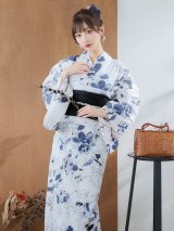 【即日発送】ニュアンスモノトーンフラワー浴衣【浴衣３点セット 浴衣/帯/下駄】OBI-siwa-200-kj-1-B / HIMO-900-yn-4-GYxGY / HEKO-800-sb-5-WH / YA-73-kn-GY / GETA-01-kj-3-IV/ [YMT]