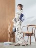 画像16: 【即日発送】水彩風モノトーンフラワー浴衣 OBI-g-500-kj-9-NV / HIMO-900-yn-4-GYxGY / HEKO-800-sb-5-WH / YA-953-kn-BL / YA-1081-kj-BL / GETA-01-kj-3-IV[YMT]