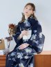 画像1: 【即日発送】ネイビー＆ブルー牡丹浴衣 OBI-siwa-202-ok-5-IV / HIMO-900-yn-5-IV / HEKO-800-sb-5-WH / YA-1025-wk-BL / GETA-02-ok-2-IV [YMT] (1)
