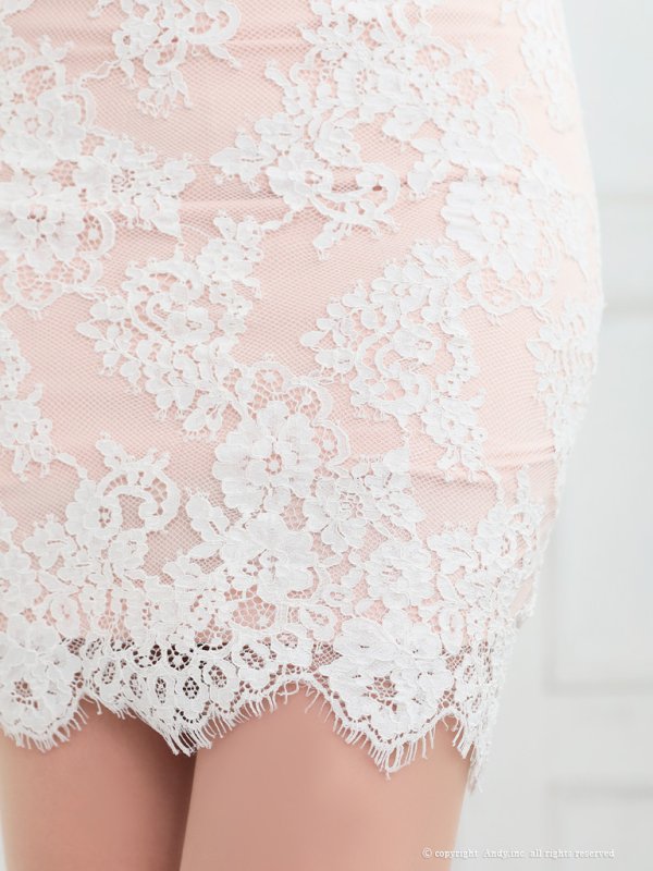 ホワイトベージュ　モデル：青田夏奈　身長：163cm　着用サイズ：Sサイズ