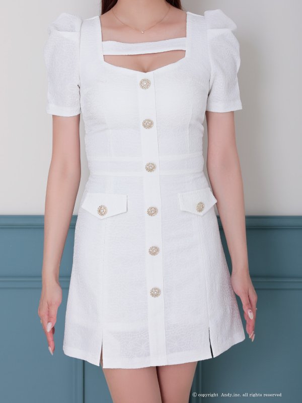 ホワイト　モデル：あみ　身長：163cm　着用サイズ：Sサイズ