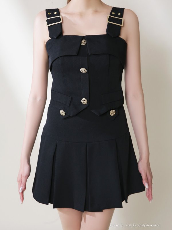 ブラック モデル：あみ　身長：163cm　着用サイズ：Sサイズ