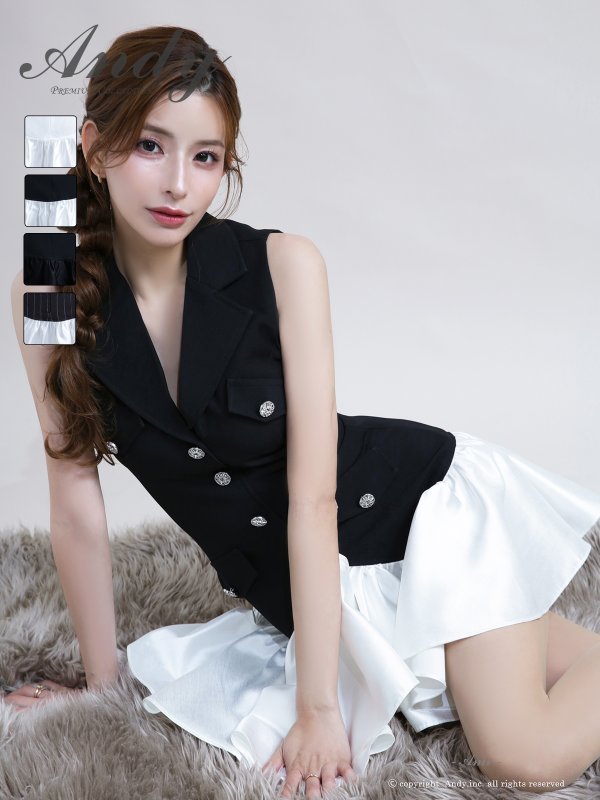 ブラックxホワイト モデル：あみ　身長：163cm　着用サイズ：Sサイズ