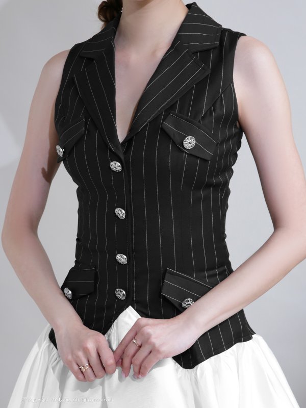 ブラックストライプxホワイト モデル：あみ　身長：163cm　着用サイズ：Sサイズ