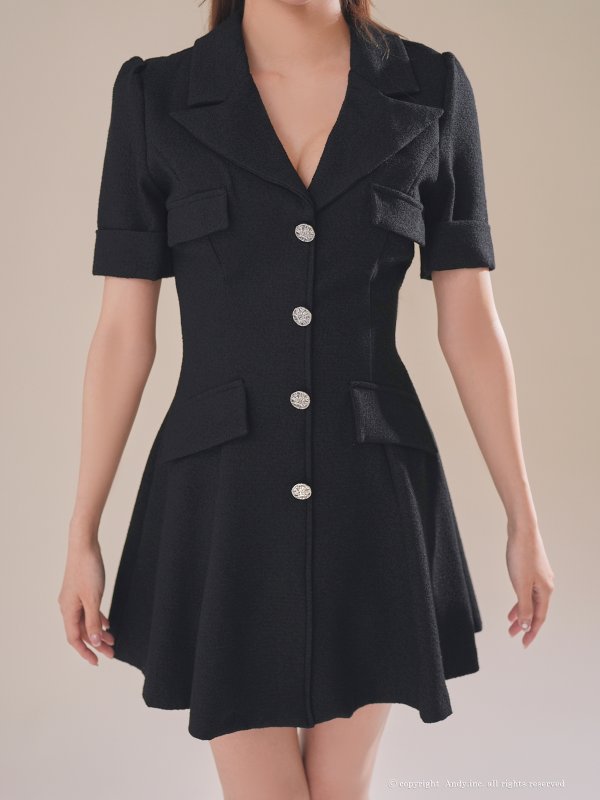 ブラック　モデル：七瀬みほ　身長：162cm　着用サイズ：Sサイズ