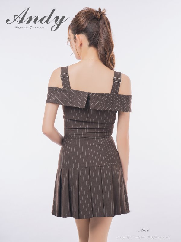 ブラウン モデル：あみ　身長：163cm　着用サイズ：Sサイズ