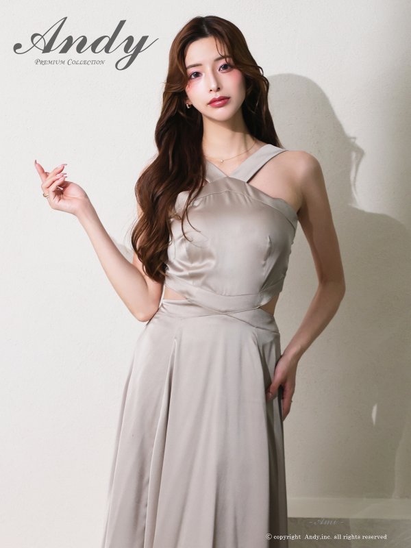 ベージュ　モデル：あみ　身長：163cm　着用サイズ：Sサイズ