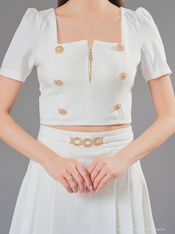 ホワイト　モデル：あみ　身長：163cm　着用サイズ：Sサイズ