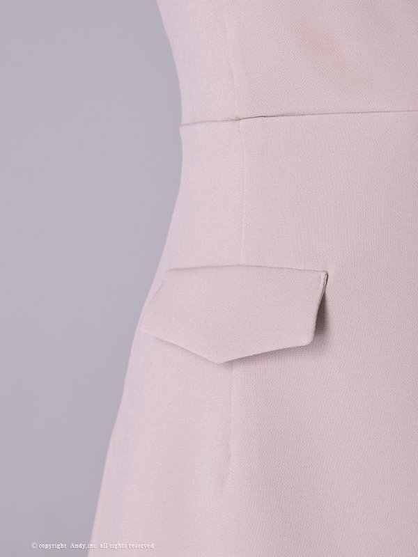 ベージュ モデル:青田夏奈 身長:163cm 着用サイズ:Sサイズ