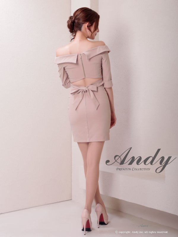 ベージュ モデル:あみ 身長:163cm 着用サイズ:Sサイズ