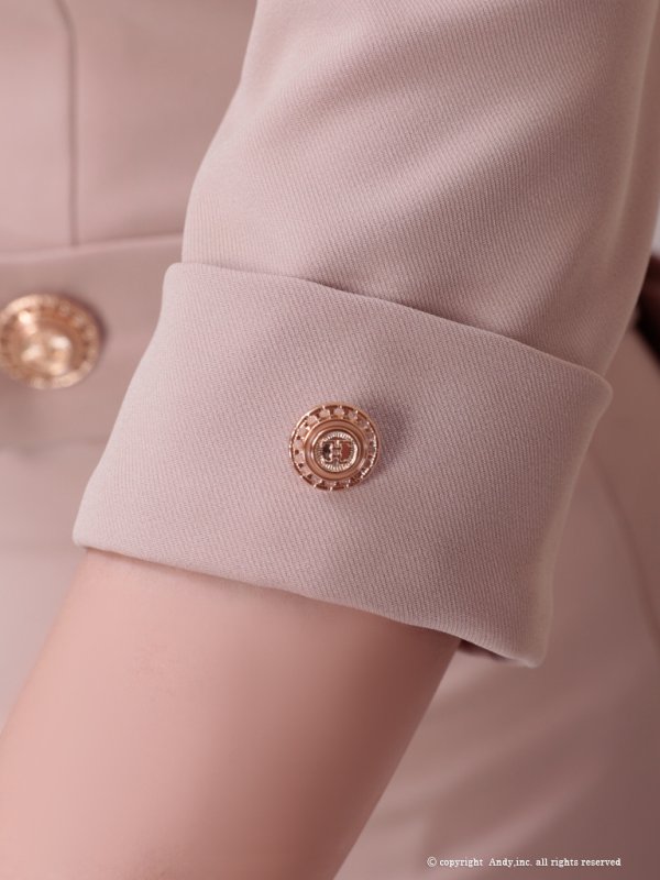 ベージュ モデル:あみ 身長:163cm 着用サイズ:Sサイズ