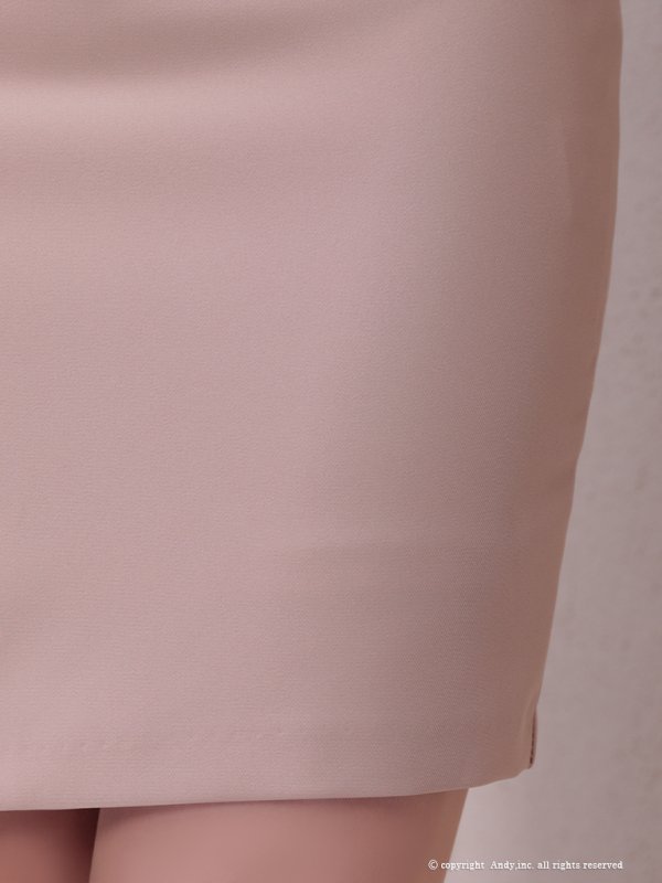 ベージュ モデル:あみ 身長:163cm 着用サイズ:Sサイズ