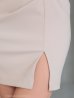 ベージュ