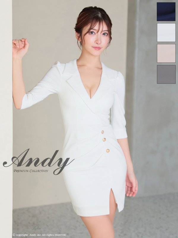 ホワイト モデル:らら 着用サイズ:Sサイズ