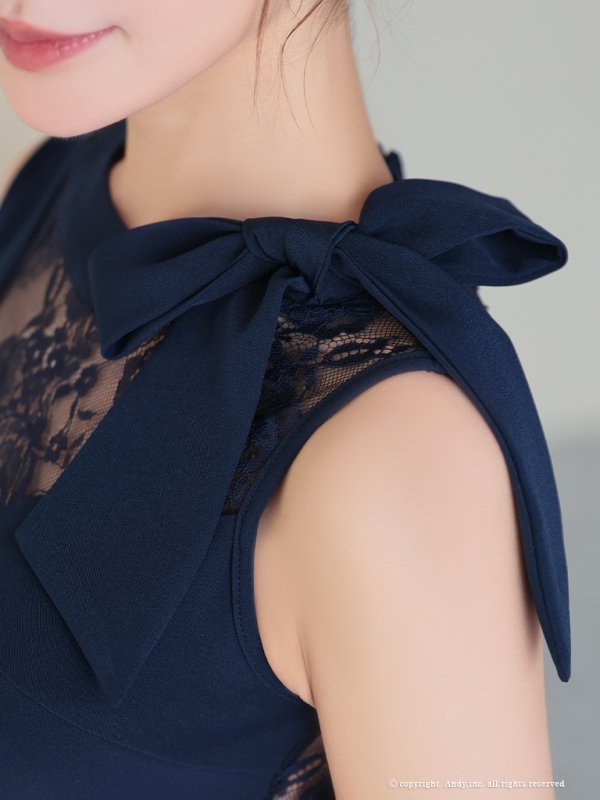 ネイビー　モデル：らら　身長：160.5cm　着用サイズ：Sサイズ