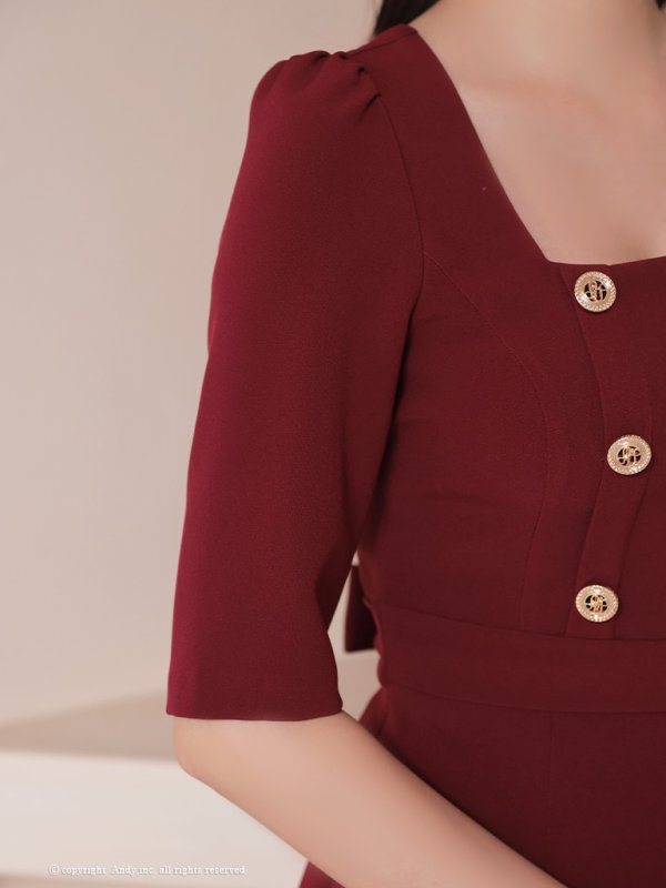 ワインレッド モデル:着用サイズ:Sサイズ