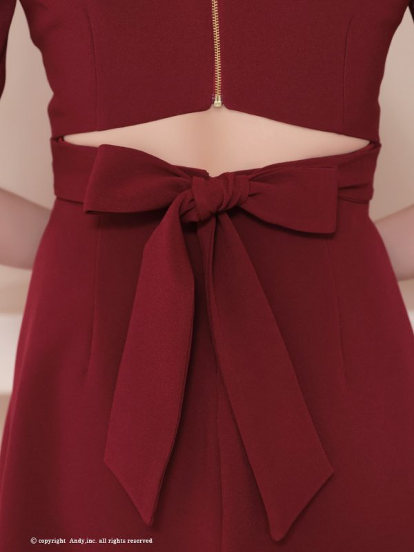 ワインレッド モデル:着用サイズ:Sサイズ