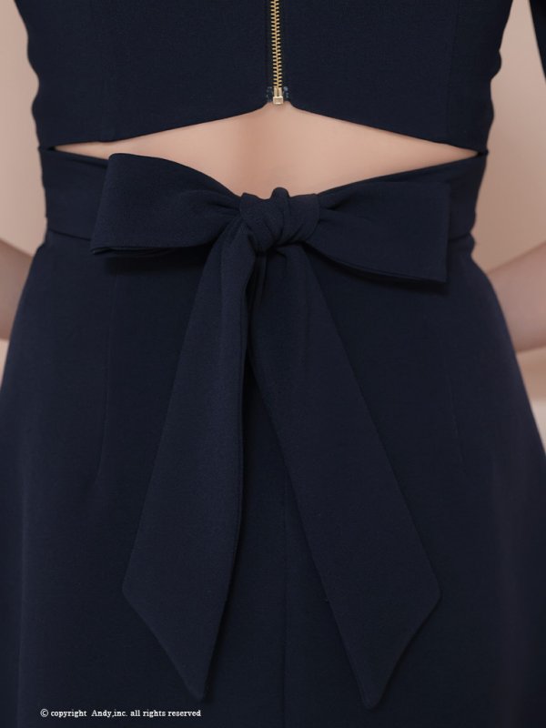 ネイビー モデル:着用サイズ:Sサイズ