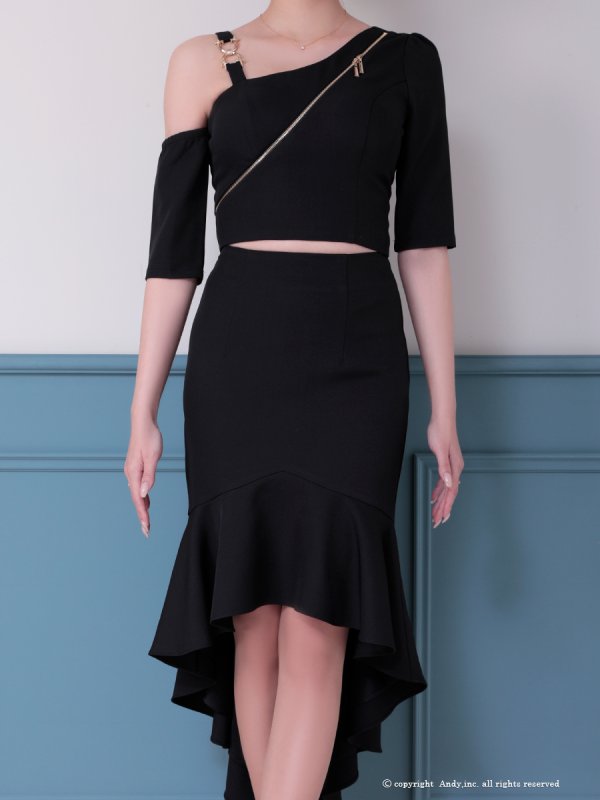 ブラック モデル:あみ 身長:163cm 着用サイズ:Sサイズ