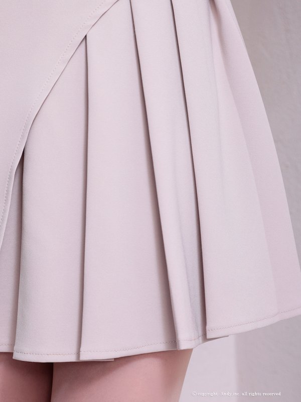 ベージュ モデル：あみ　身長：163cm　着用サイズ：Sサイズ