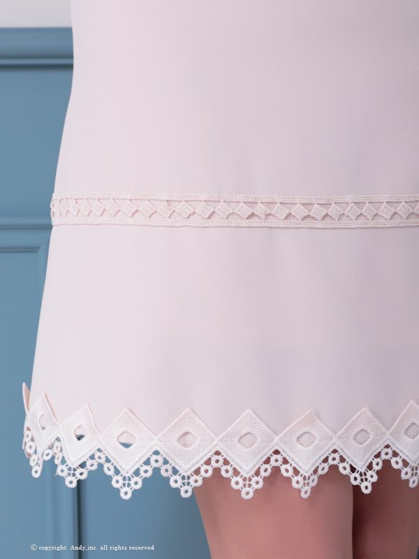 ベージュ　モデル：あみ　身長：163cm　着用サイズ：Sサイズ