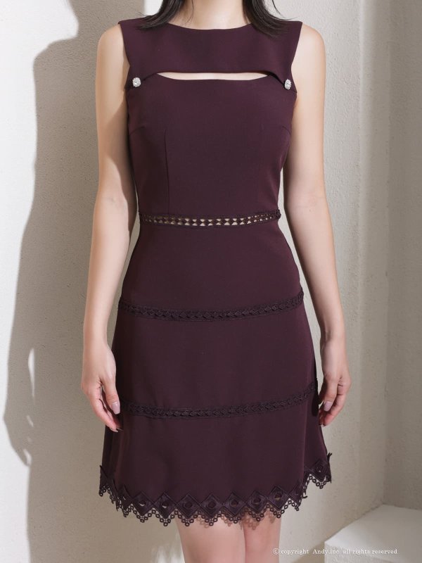 ブラウン　モデル：赤倉はるか　着用サイズ：Sサイズ