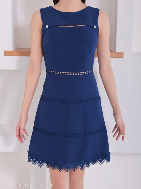 ネイビー　モデル：七瀬みほ　身長：162cm　着用サイズ：Sサイズ