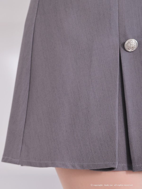 グレーホワイト モデル:七瀬みほ 身長:162cm 着用サイズ:Sサイズ