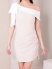 ホワイトxベージュ　モデル：七瀬みほ　身長：162cm　着用サイズ：Sサイズ