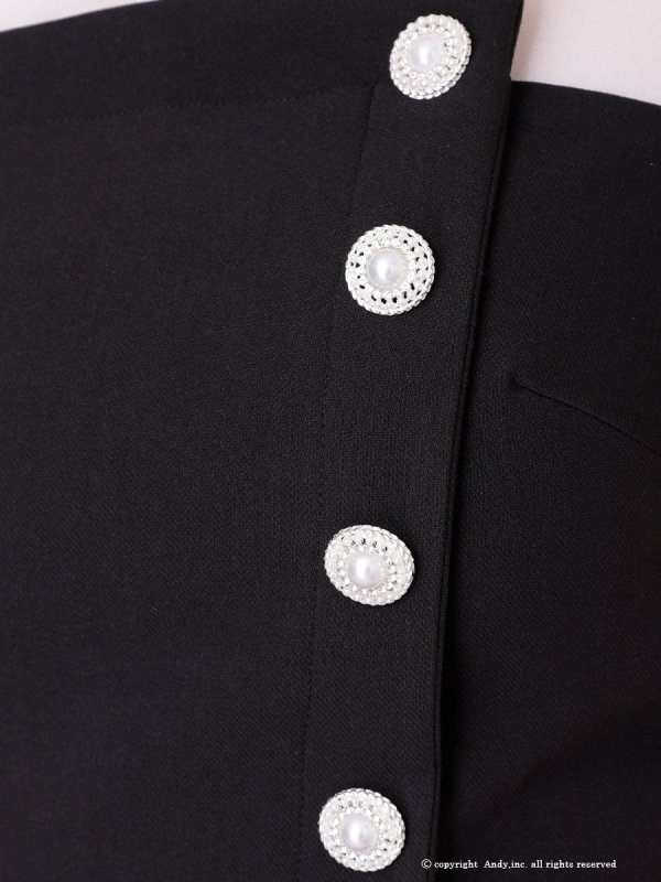 ブラック モデル：七瀬みほ　身長：162cm　着用サイズ：Sサイズ