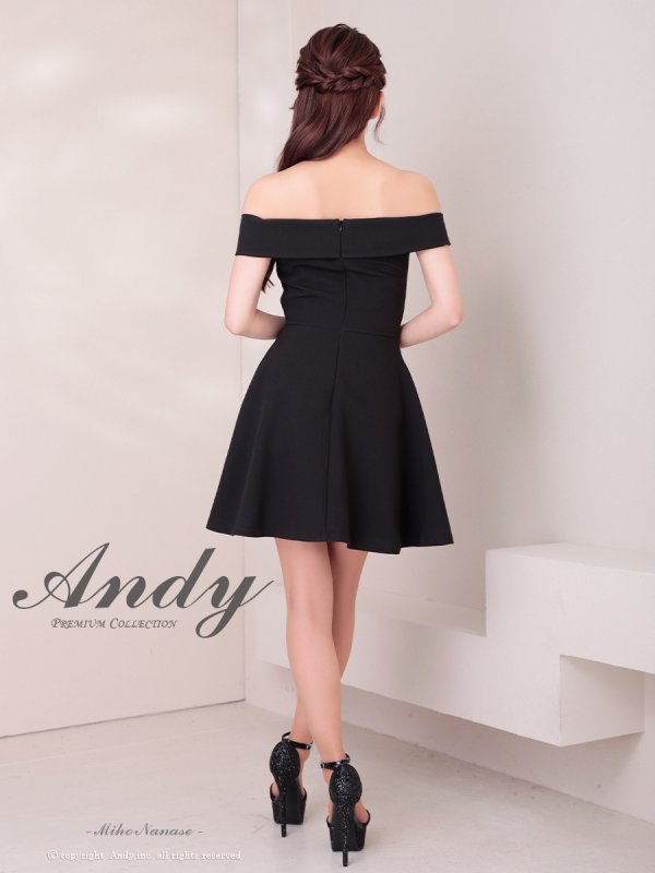 ブラック モデル：七瀬みほ　身長：162cm　着用サイズ：Sサイズ