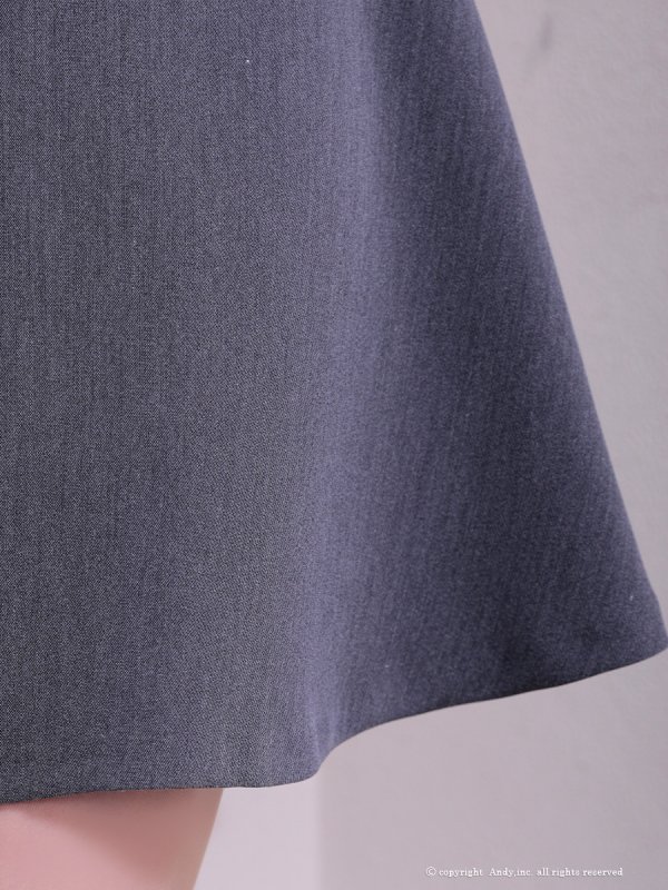 グレー モデル：あみ　身長：163cm　着用サイズ：Sサイズ