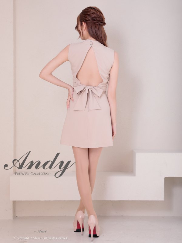 ベージュ　モデル：あみ　身長：163cm　着用サイズ：Sサイズ