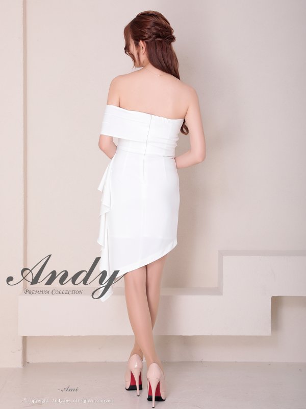 ホワイト モデル：あみ　身長：163cm　着用サイズ：Sサイズ