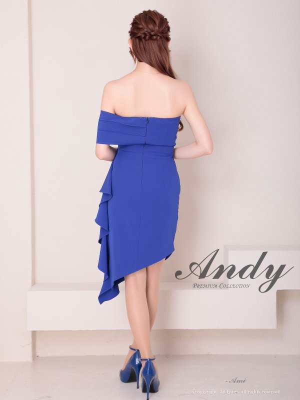 ロイヤルブルー モデル：あみ　身長：163cm　着用サイズ：Sサイズ