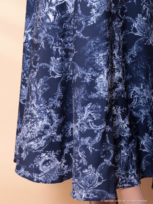 ネイビー　 モデル：あみ　身長：163cm　着用サイズ：Sサイズ