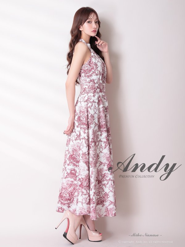 レッド　 モデル：七瀬みほ　身長：162cm　着用サイズ：Sサイズ