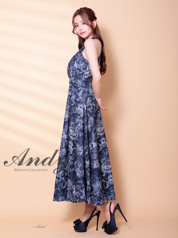 ネイビー　 モデル：あみ　身長：163cm　着用サイズ：Sサイズ