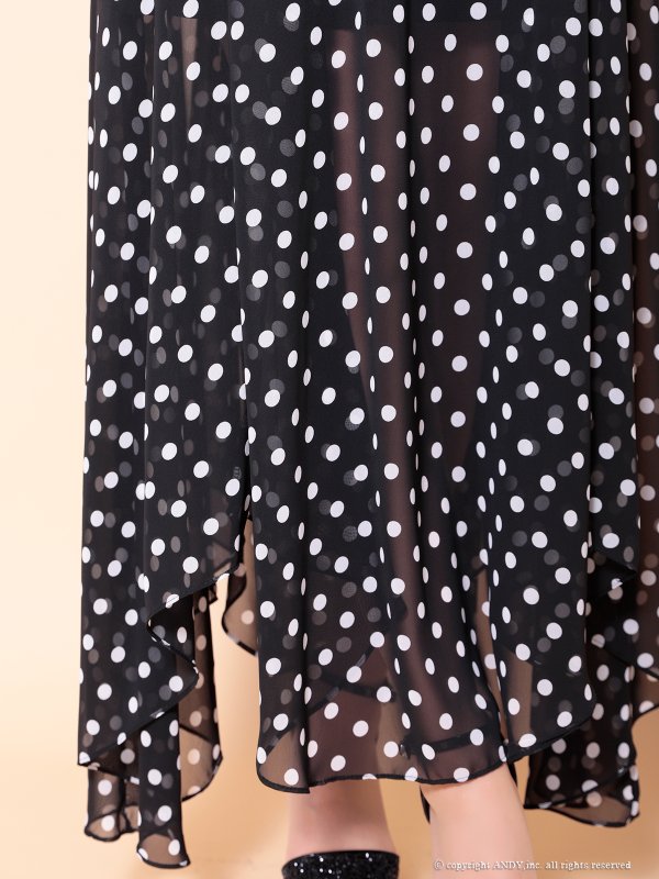 ブラック モデル：あみ　身長：163cm　着用サイズ：Sサイズ