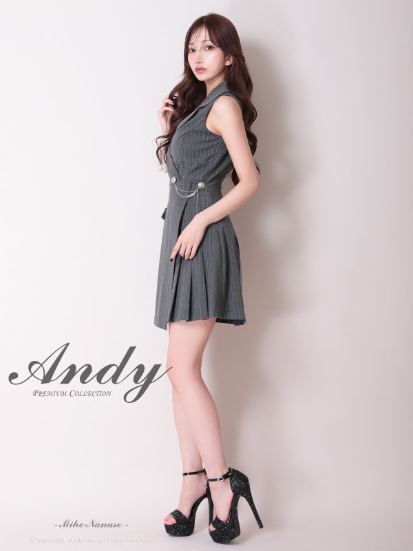 グレー　モデル：七瀬みほ　身長：162cm　着用サイズ：Sサイズ