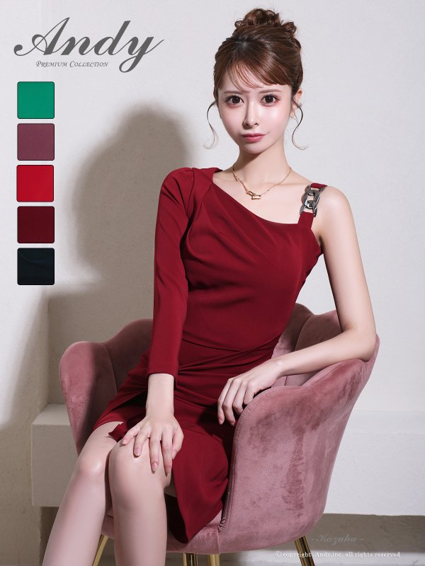 ワインレッド　モデル：かずは　着用サイズ：Sサイズ