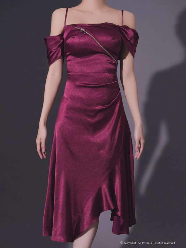 ワインレッド モデル：七瀬みほ　身長：162cm　着用サイズ：Sサイズ