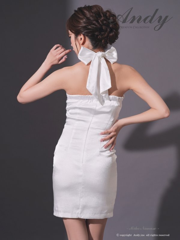 ホワイト モデル:七瀬みほ 身長:162cm 着用サイズ:Sサイズ