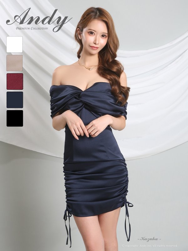 ネイビー　モデル：かずは　着用サイズ：Sサイズ