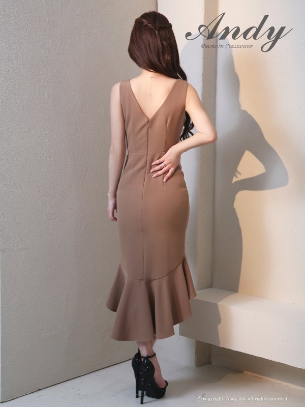 モカブラウン　モデル：ゆうな　着用サイズ：Sサイズ