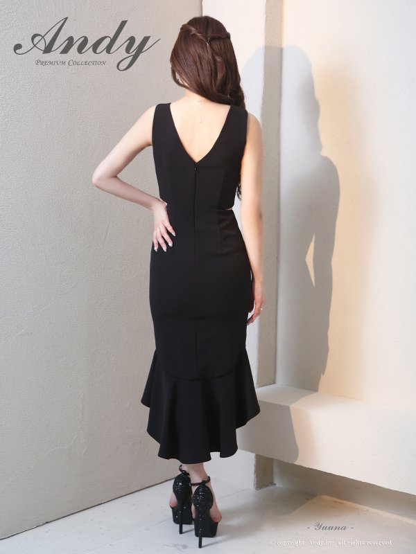 ブラック　モデル：ゆうな　着用サイズ：Sサイズ