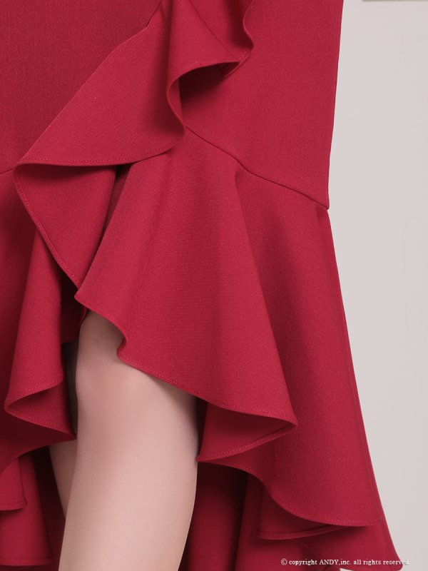 レッド モデル:ももか 身長:156cm 着用サイズ:Sサイズ